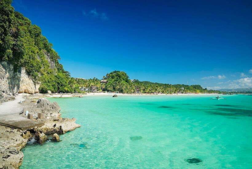 Boracay: Island Hopping with Parasailing Experience - Why this four-hour Boracay tour works well