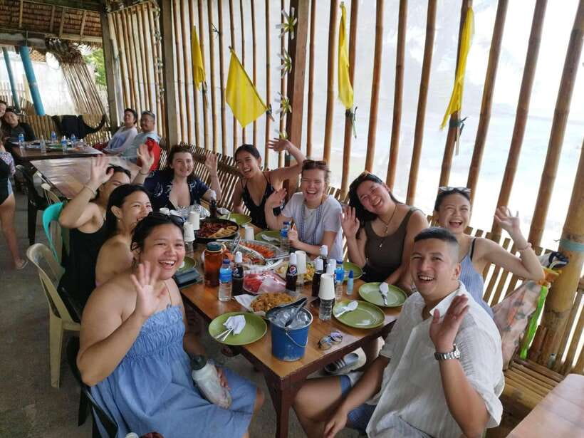 Boracay: Private Island Boat Tour and Lunch with Seaview - Starting at White Beach with a private boat