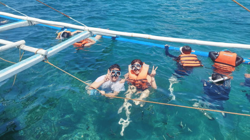 Boracay: Private Island Boat Tour and Lunch with Seaview - What the $50 price really buys you
