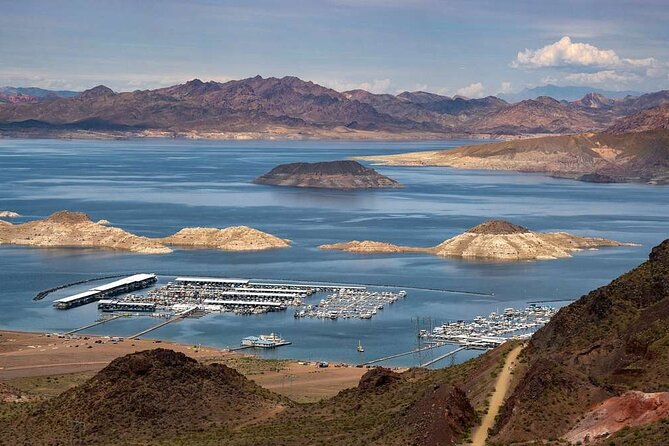Boulder Islands Tour: Kayak, Paddleboard or Hydrobike Lake Mead - The smaller island and the Paint Pots