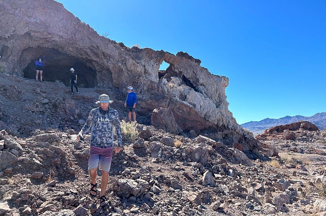Boulder Islands Tour: Kayak, Paddleboard or Hydrobike Lake Mead - Snacks, water, and desert preparation