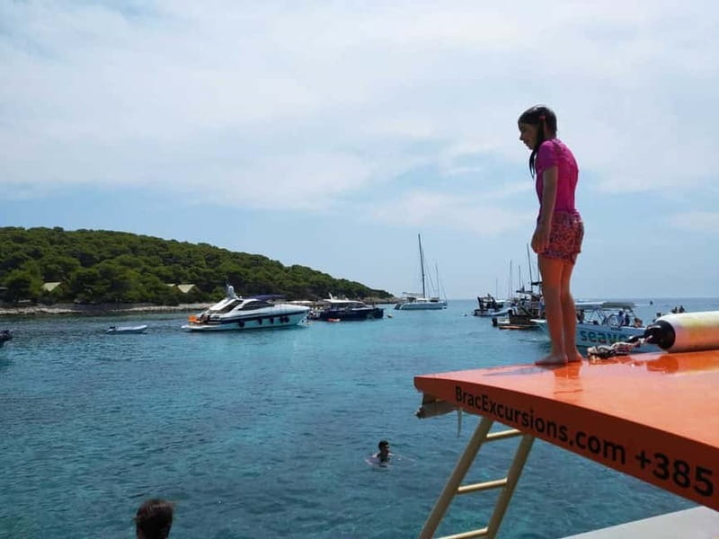Brač: Blue Cave Island Hopping Luxury Tour - What the guides add to the day