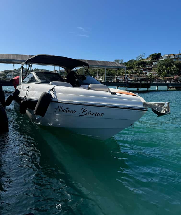 Búzios: Speedboat tour of 2 islands and 11 beaches - Key things to know before you book