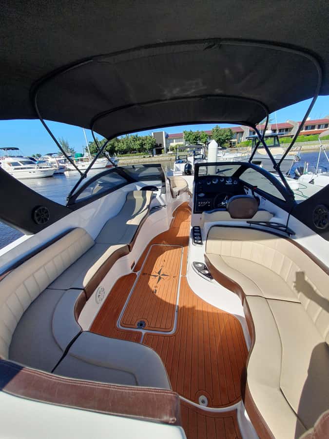 Búzios: Speedboat tour of 2 islands and 11 beaches - Why a private boat works so well in Búzios