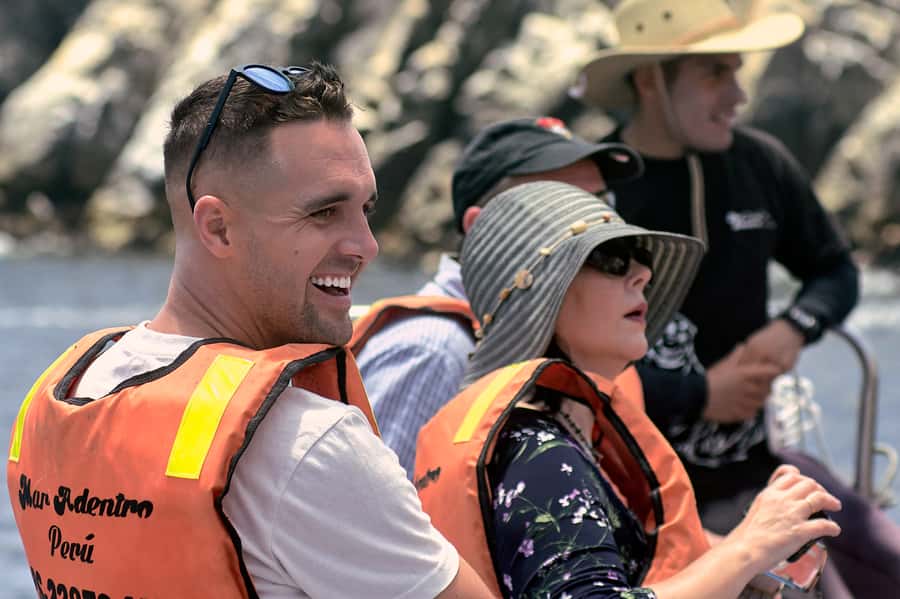 Callao: Swimming with Sea Lions Palomino Islands Boat Tour - The return route and onboard snack