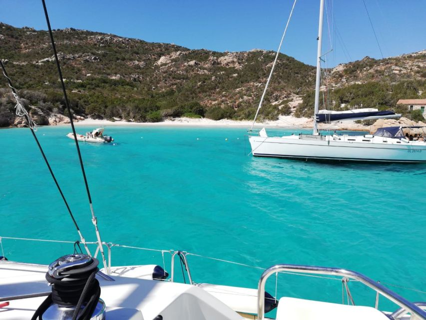 Cannigione: Catamaran daily tour to La Maddalena Archipelago - Practical details that can make the day easier