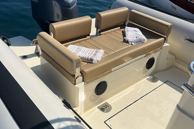 Cannigione: rubber dinghy tour in the Maddalena Archipelago - Porto della Madonna and the Topo Pass