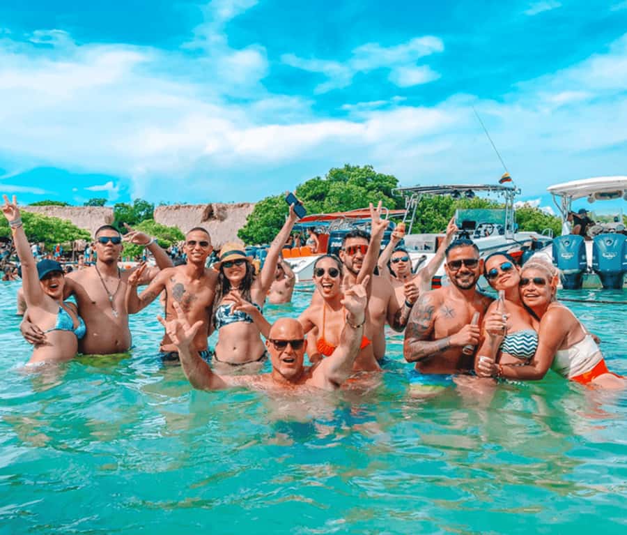 Cartagena: 4 Island Day Trip by Boat and Caribbean Lunch - Rosario Islands and the 27-island panorama