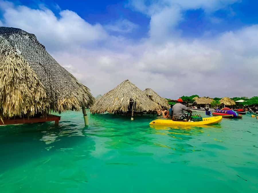 Cartagena: 4 Island Day Trip by Boat and Caribbean Lunch - What the $62 price really covers