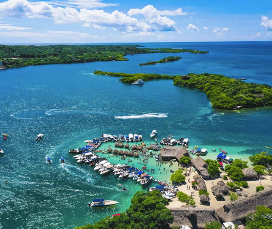 Cartagena: 4 Island Day Trip by Boat and Caribbean Lunch - The first hour across open water