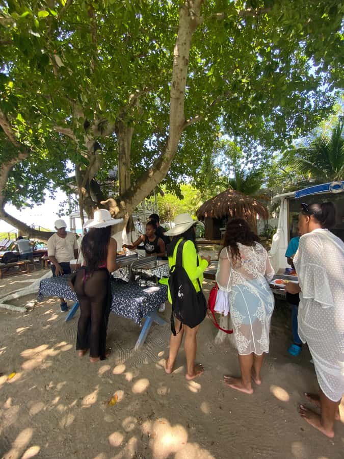 Cartagena: 5 Rosario Islands Tour with Snorkeling and Lunch - Who will enjoy this island day most