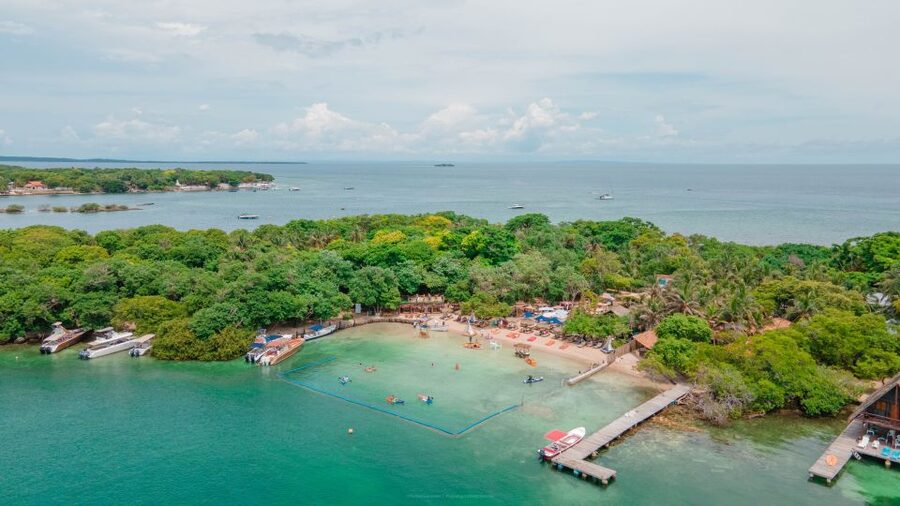 Cartagena: Islabela Islands Boat Trip with Lunch & Cocktail - What the $94 price really covers