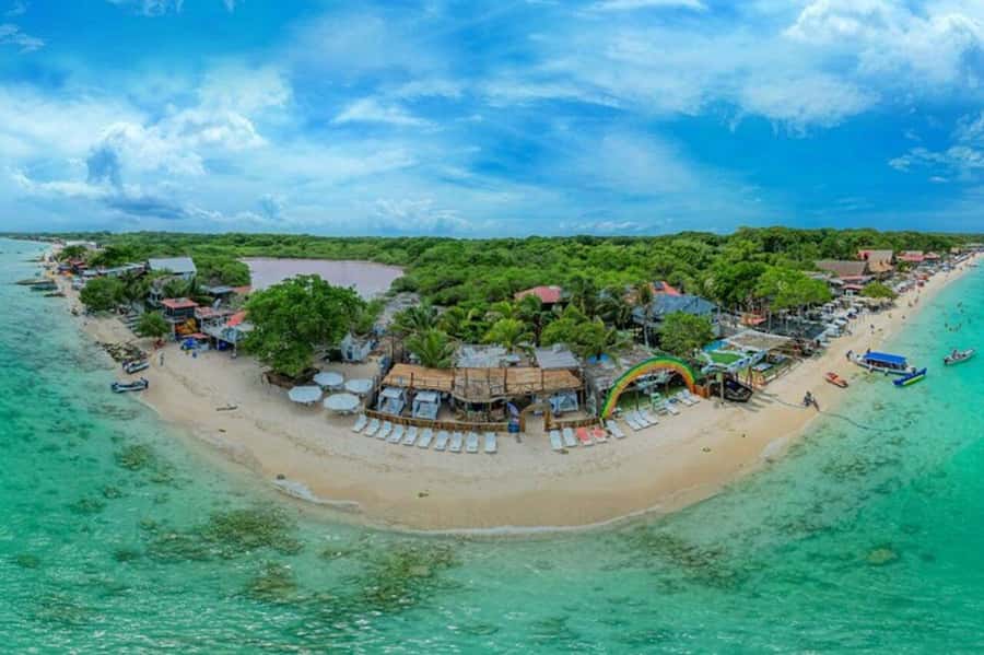 Cartagena: Rosario Islands Day Tour with Snorkel & Lunch - What this Cartagena island tour actually feels like