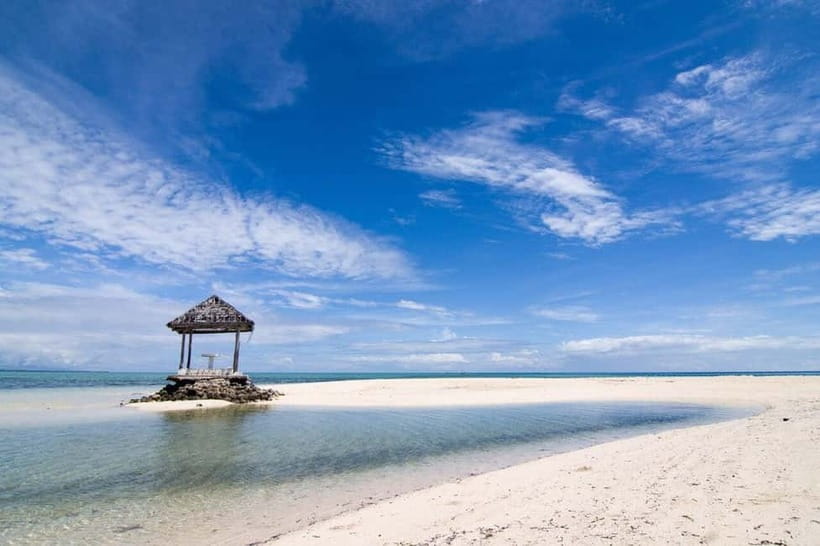 Cebu: Island Hopping 3 Islands + San Vicente Fish + Lunch - Caohagan offers the most local feel
