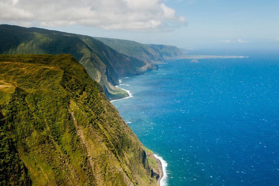 Central Maui: Two-Island Scenic Helicopter Flight to Molokai - Honokohau Falls and the chance of the Wall of Tears
