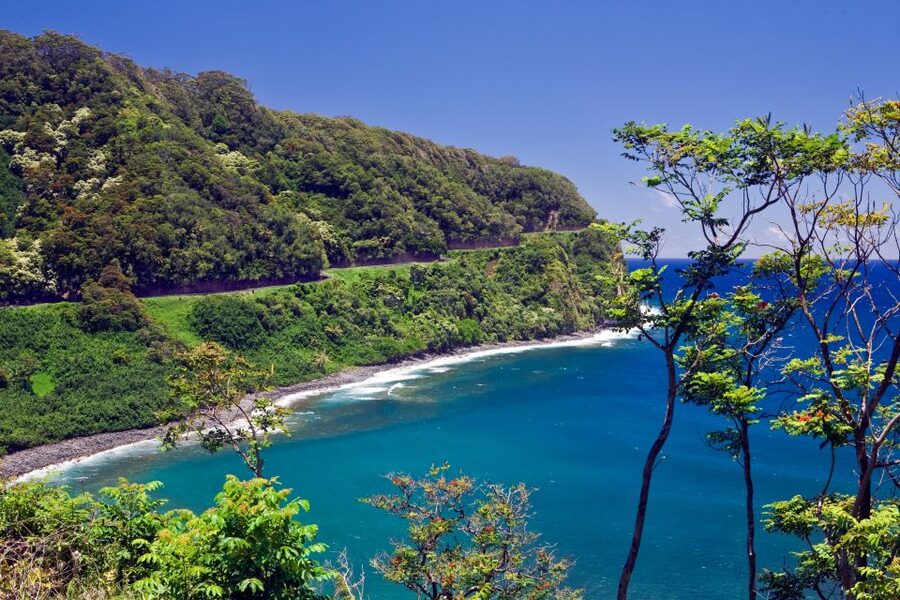 Central Maui: Two-Island Scenic Helicopter Flight to Molokai - Practical rules that can affect your booking