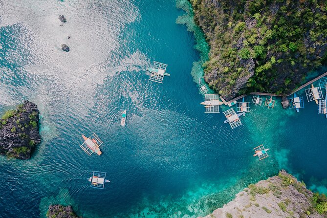 Coron Island Hopping Tour: via Private Speedboat - How the guide and crew shape the experience