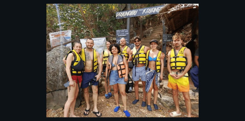 Coron: Super Ultimate Island-Hopping with Lunch & Transfers - Barracuda Lake and its strange water layers
