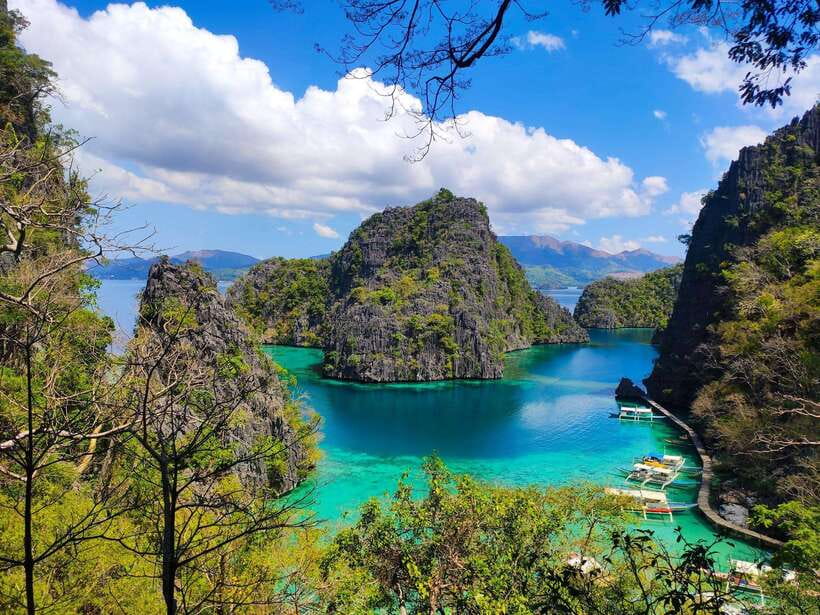 Coron: Super Ultimate Island-Hopping with Lunch & Transfers - Twin Lagoon and the final water stop