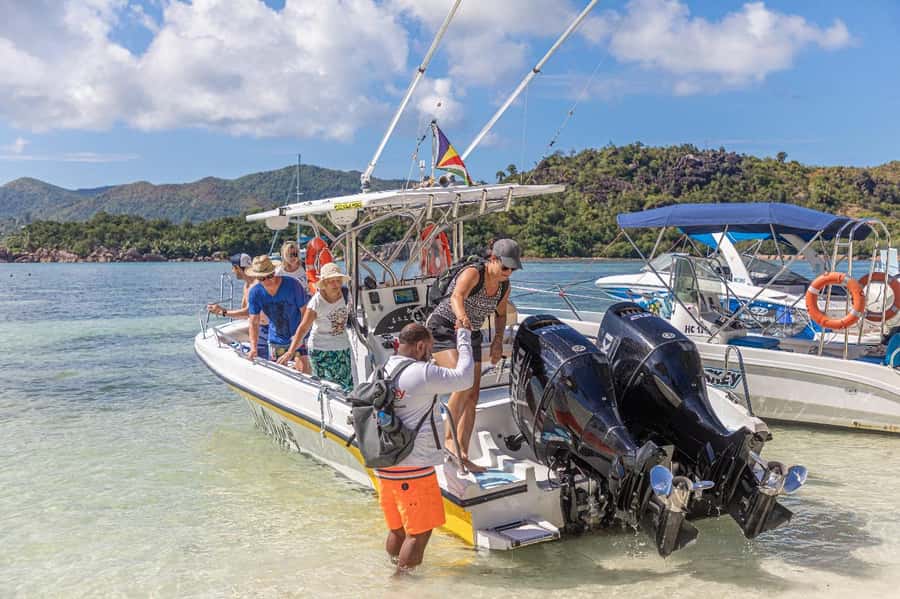 Curieuse and St. Pierre Islands Day Trip with BBQ Lunch - Key points to know