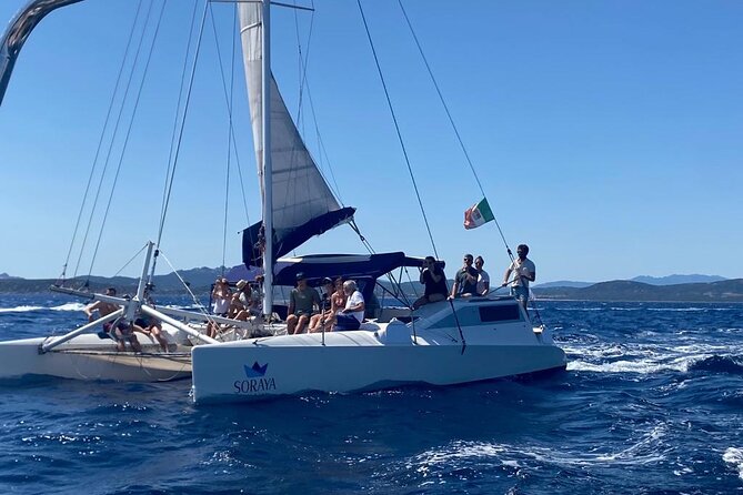 Daily cruise on a sailing catamaran on the La Maddalena archipelago - Meeting in Santa Teresa Gallura at 10:00