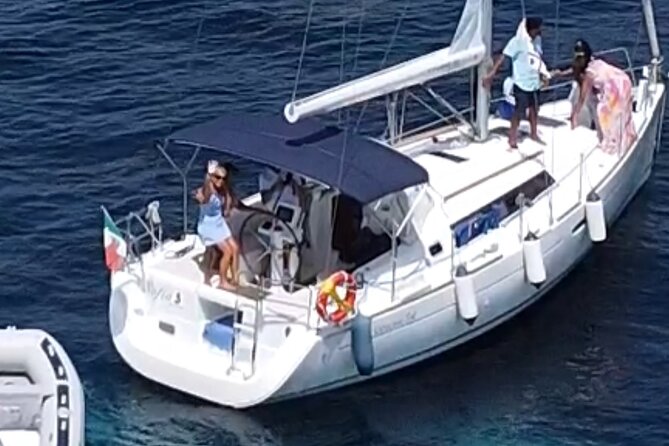 Daily excursions on a sailing boat, Maddalena Archipelago - Key points at a glance