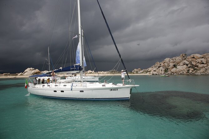 Daily sailing trip in the La Maddalena Archipelago - The third stop is for swimming from the boat