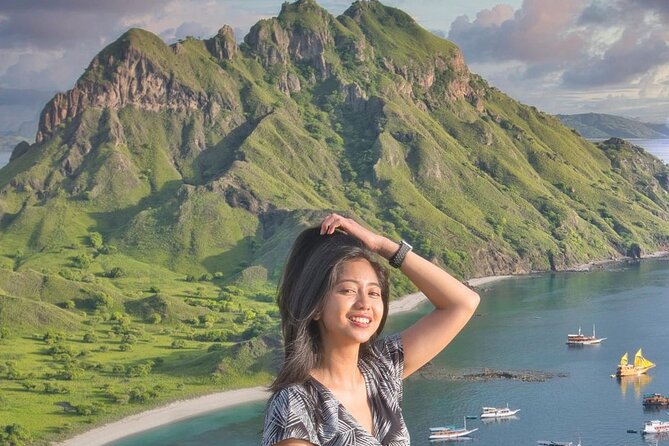 Daily Trip Highlight Komodo Archipelago by Speed Boat - Padar Island and the first big view