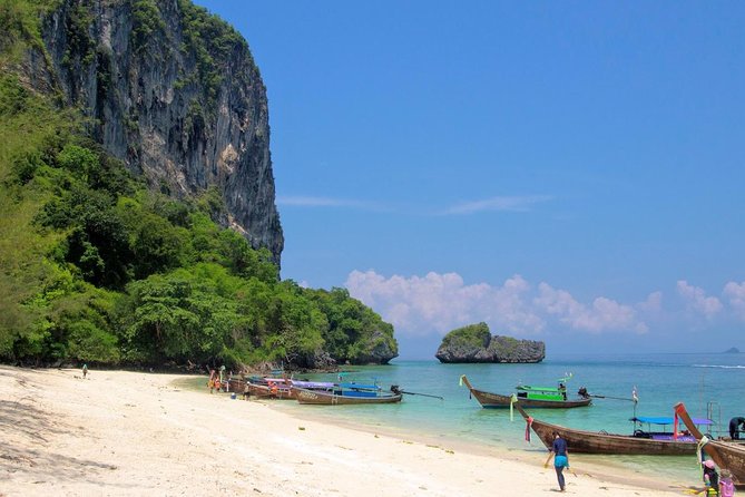 Day Tour from Phuket to 4 Islands in Krabi by Ferry & Speedboat - Chicken Island for swimming and snorkeling