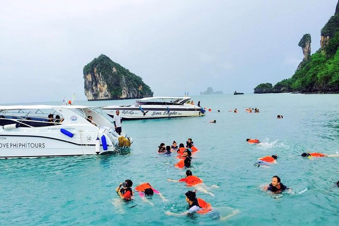 Day Tour from Phuket to 4 Islands in Krabi by Ferry & Speedboat - Koh Poda, the main beach break