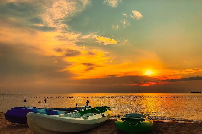 Discover 2 Islands of Phu Quoc by boat - The 30-minute fishing stop gives the morning a local touch