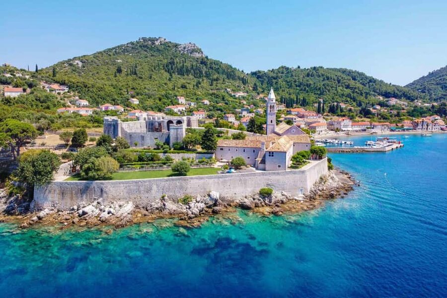 Dubrovnik: 3 Island Boat Tour with Lunch and Guide - Leaving Dubrovnik from the main ferry port