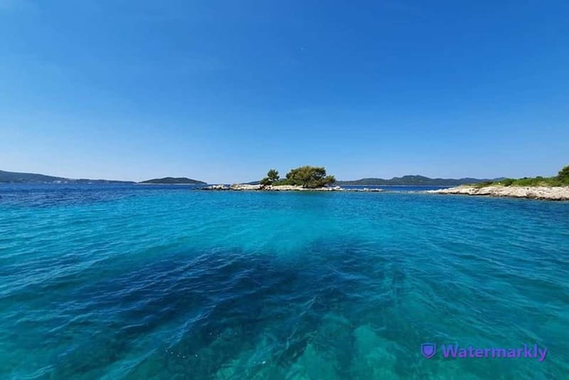 Dubrovnik: Blue Cave and Islands Tour - Leaving Dubrovnik by boat