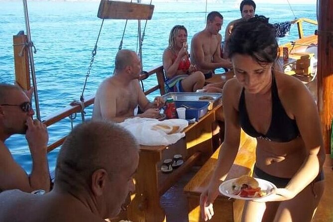 Dubrovnik: Blue Cave & Elaphiti islands & Optional Lunch Onboard - Two hours on Lopud and Šunj Beach