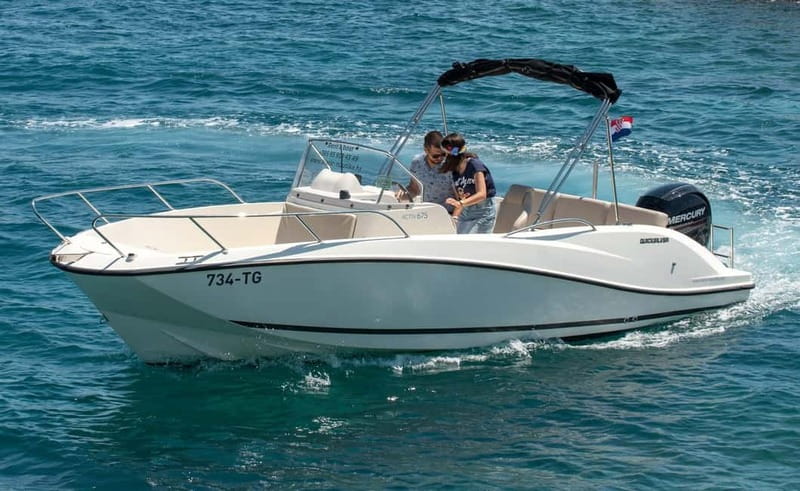 Dubrovnik: Elaphiti Islands and Blue Cave Private Tour - Setting off with a skipper who listens
