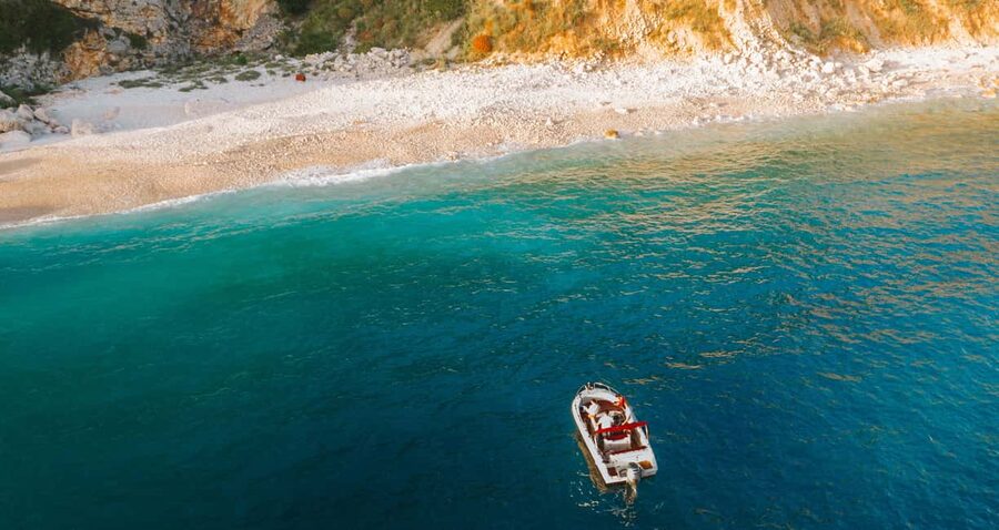 Dubrovnik:Elaphiti Islands and caves Private Speedboat Tour - Šunj Beach: sand, swimming, and a change of pace