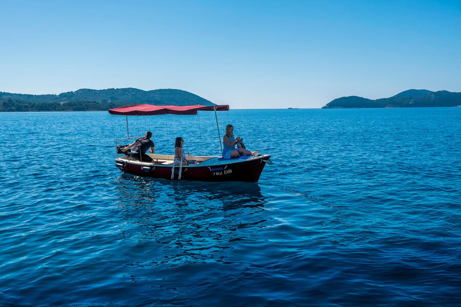 Dubrovnik: Elaphiti Islands Boat Rental - Who will get the most from this boat rental?