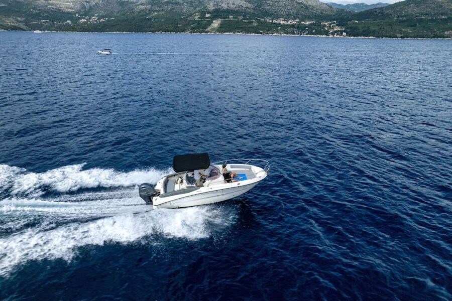 Dubrovnik: Elaphiti Islands Private Day Cruise by Speedboat - Who should book this private island cruise