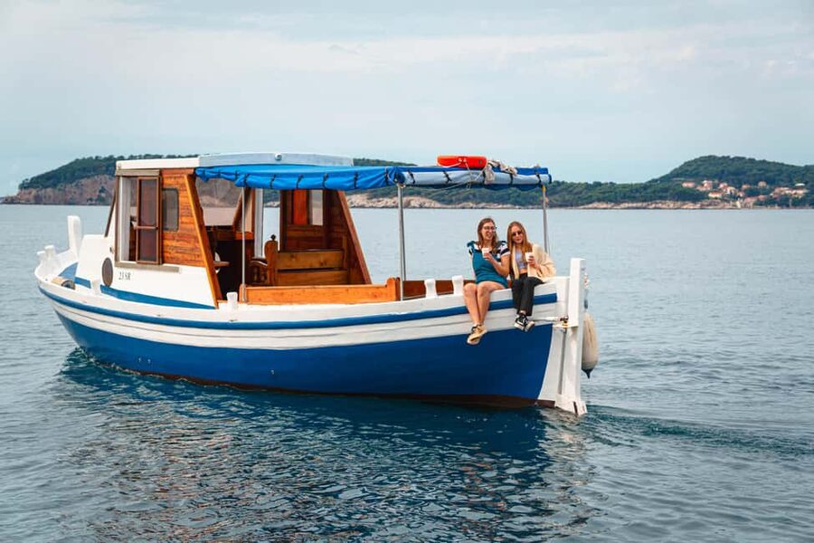Dubrovnik: Full-Day Blue Cave & Elaphiti Islands Boat Tour - Who should book this island day