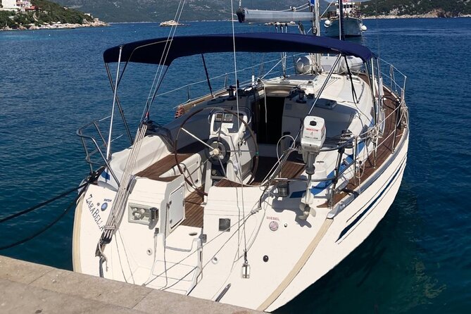 Dubrovnik : Full Day Group Sail Boat Tour to Elaphiti & Blue Cave - Šunj Beach: sandy shore and an easy hour ashore