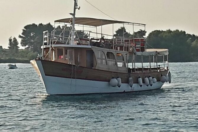 Dubrovnik Islands Boat Tour with Lunch and Unlimited Drinks - What $72.59 buys you in Dubrovnik