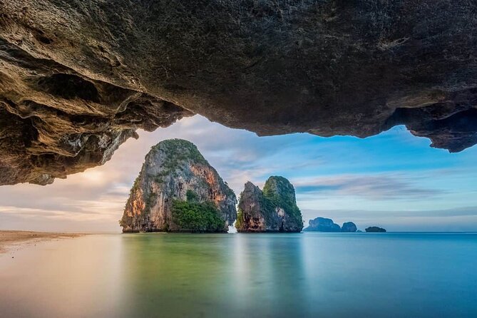 Early bird Krabi to Phi Phi islands + 4 Islands by Speedboat - Bamboo Island offers a proper beach break
