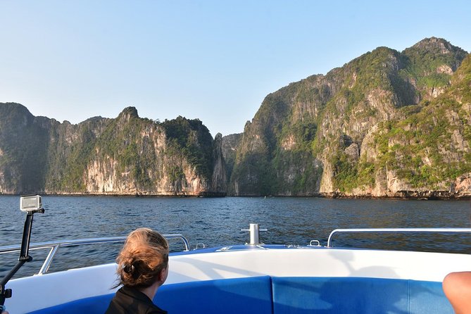 Early Bird Phi Phi Island & 4 Islands Speed Boat Tour from Krabi - What the crew does well