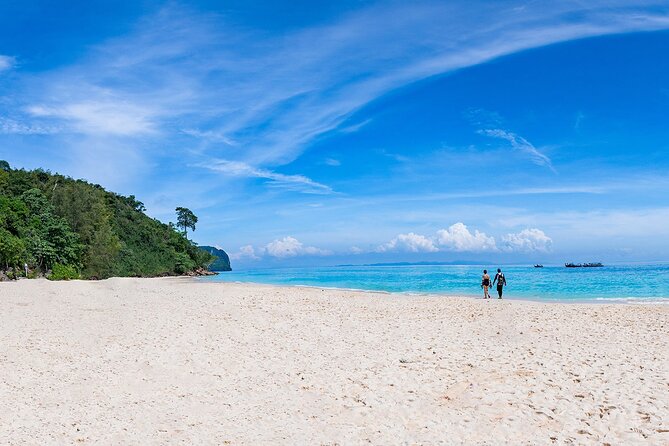 Early Bird Phi Phi Islands Tour From Phi Phi by Speedboat - Bamboo Island gives you a proper beach break
