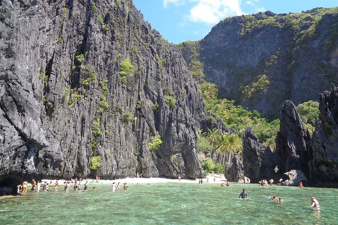El Nido Island Hopping Tour A with Lunch - Seven Commandos Beach: the longest named stop