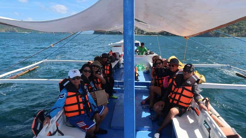 El Nido: Island Hopping TOUR A with Lunch, Transfer & EDTF - Payong-Payong Beach for easy swimming