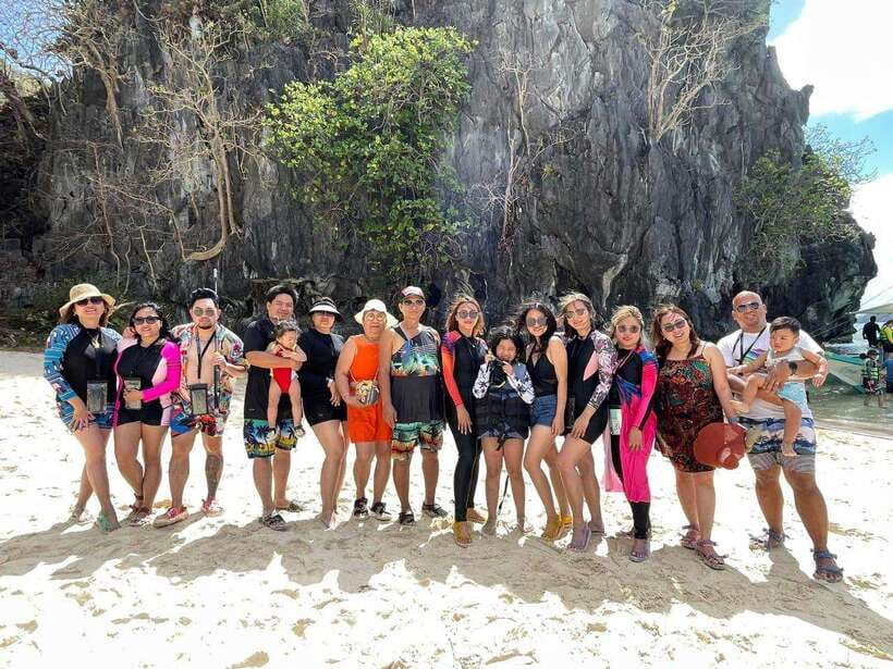 EL NIDO: Sharing/Joiner Island Hopping Tour A w/BUFFET LUNCH - Big Lagoon is the visual high point