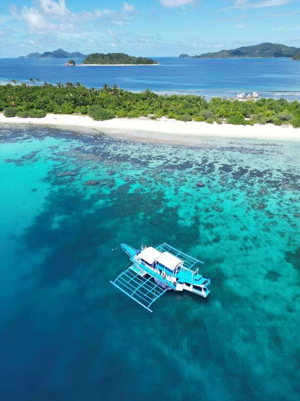 El Nido to Coron: 3-Day 2-Night Island-Hopping Expedition - The crew is a major part of the value