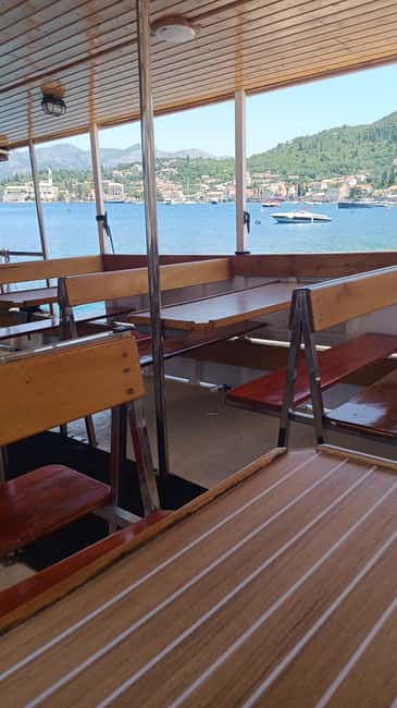 Elaphite Islands Cruise and Blue Cave Snorkeling Boat Tour - Šipan lunch at a family house