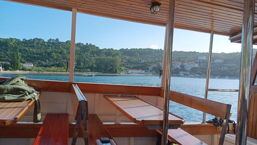 Elaphite Islands Cruise with Local Gastronomy at Captain's H - The ride back includes one last swim